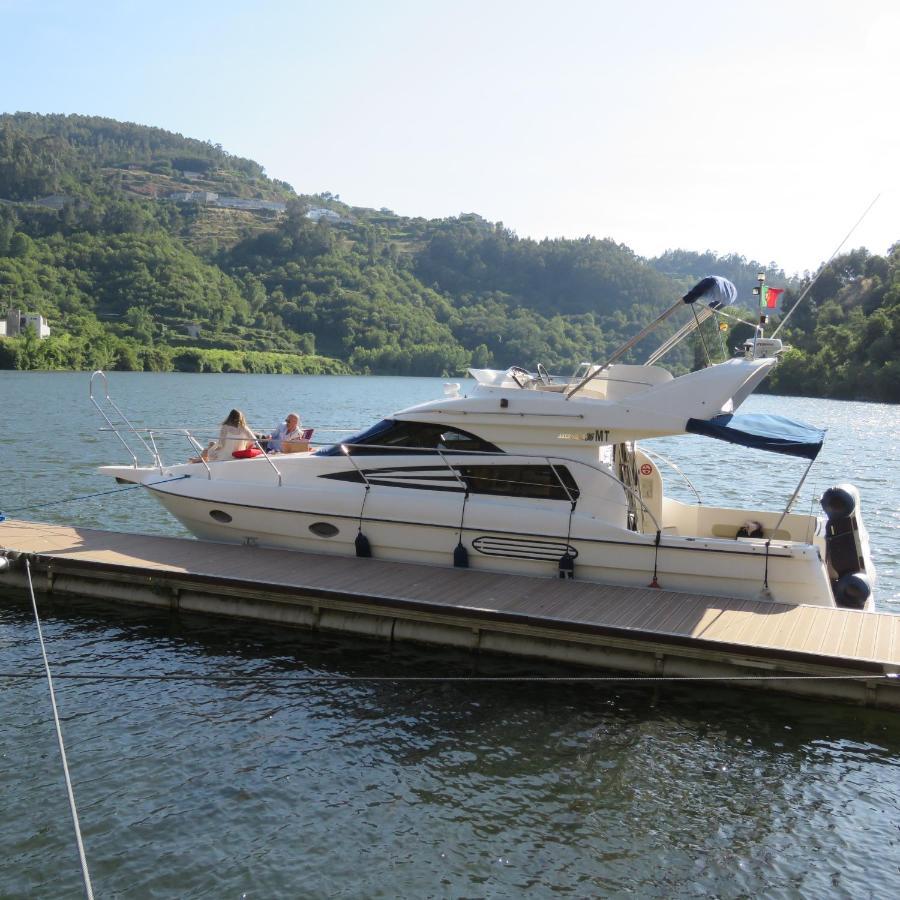 Готель Aquadouro Yacht Radames - Sleep Boat Experience Каштелу-де-Пайва Екстер'єр фото