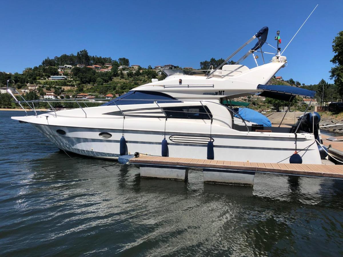 Готель Aquadouro Yacht Radames - Sleep Boat Experience Каштелу-де-Пайва Екстер'єр фото