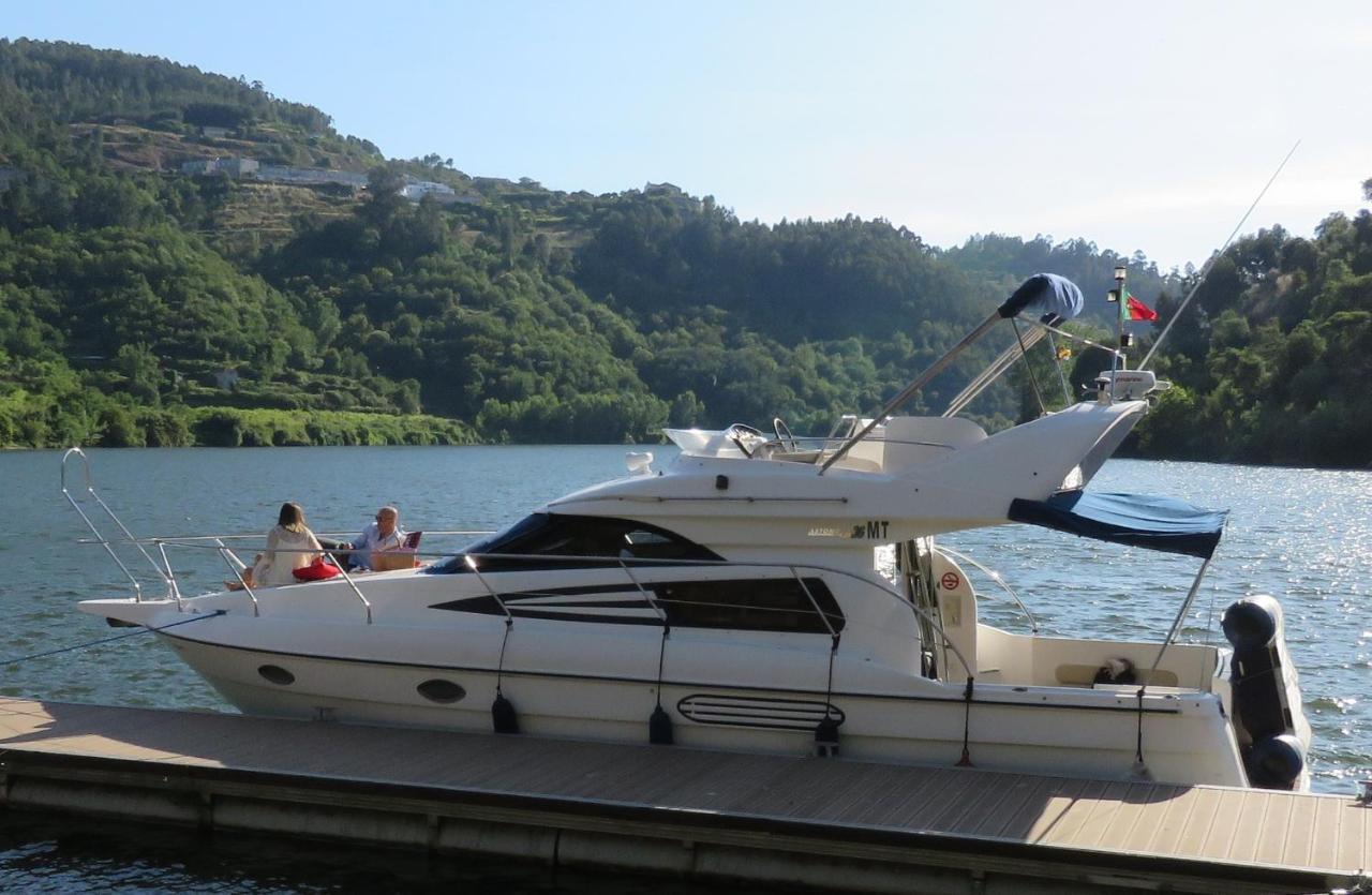 Готель Aquadouro Yacht Radames - Sleep Boat Experience Каштелу-де-Пайва Екстер'єр фото