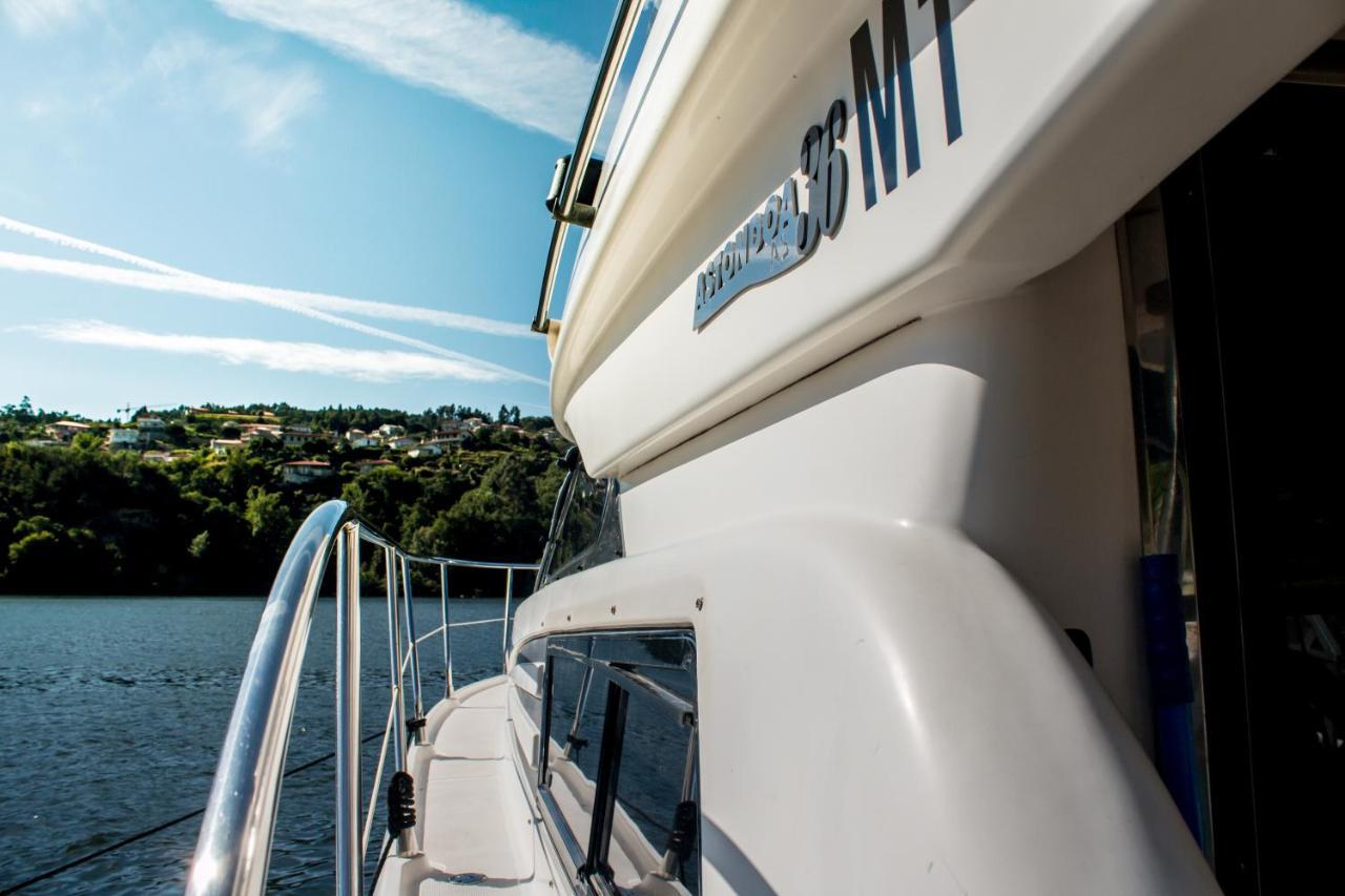 Готель Aquadouro Yacht Radames - Sleep Boat Experience Каштелу-де-Пайва Екстер'єр фото